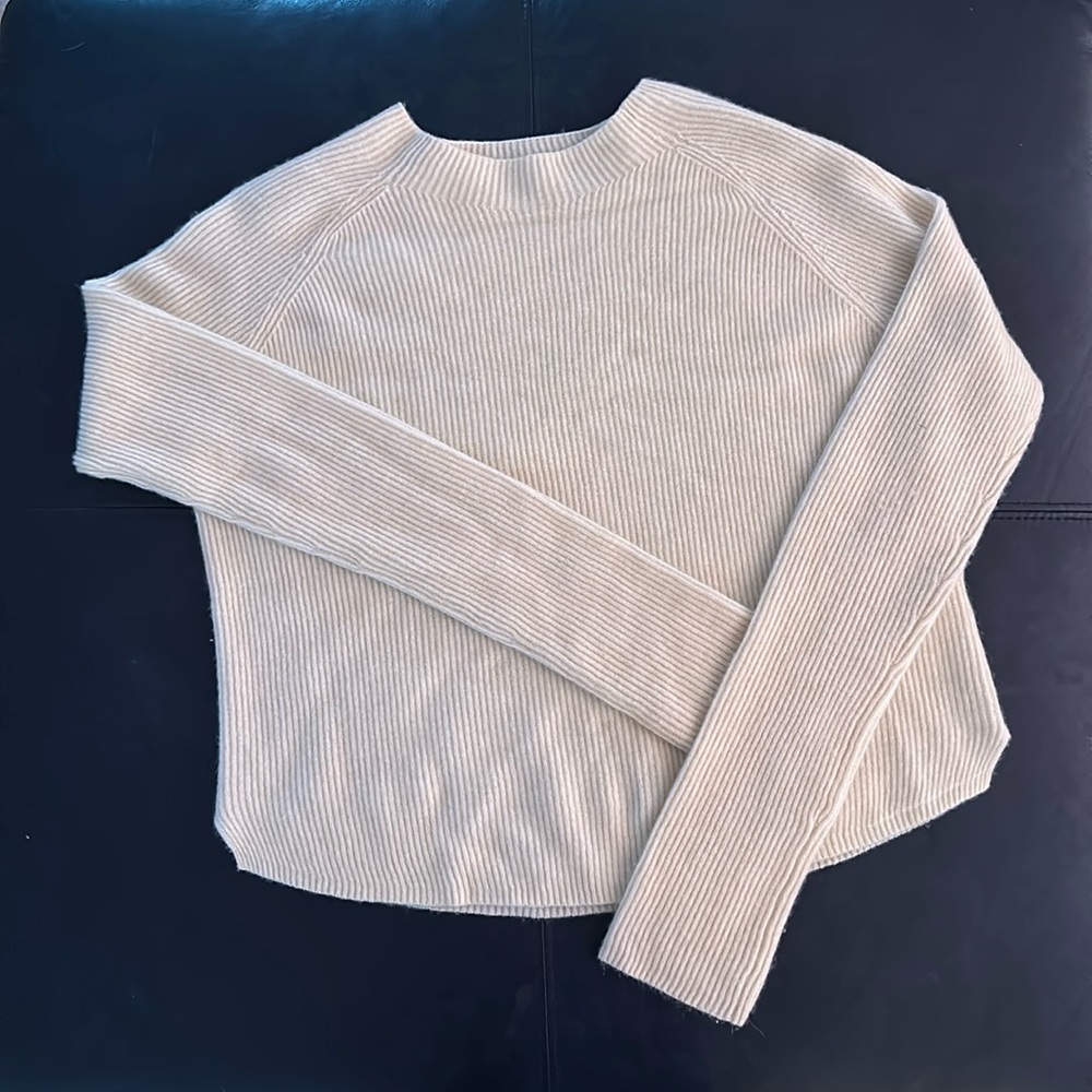 100% Cashmere Ribbed Sweater